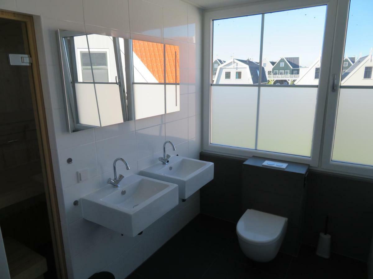 Luxurious Water Villa Uitdam Luaran gambar